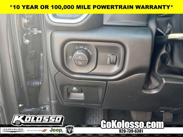 2026 Ram 1500 Express Crew Cab 4x4 5'7" Box