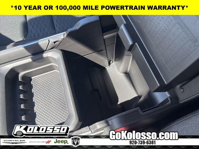 2026 Ram 1500 Express Crew Cab 4x4 5'7" Box