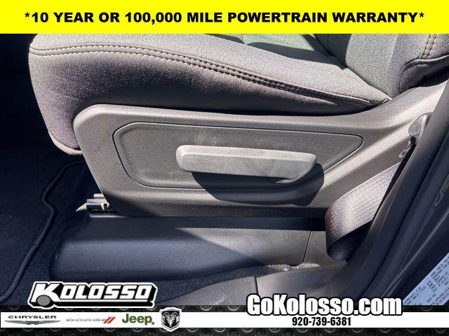 2026 Ram 1500 Express Crew Cab 4x4 5'7" Box