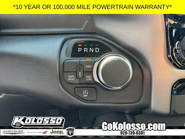 2026 Ram 1500 Express Crew Cab 4x4 57 Box