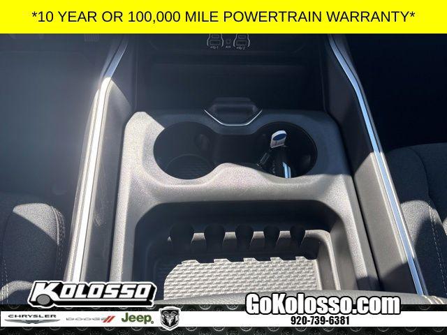 2026 Ram 1500 Express Crew Cab 4x4 57 Box