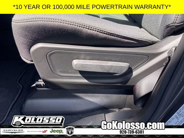 2026 Ram 1500 Express Crew Cab 4x4 57 Box
