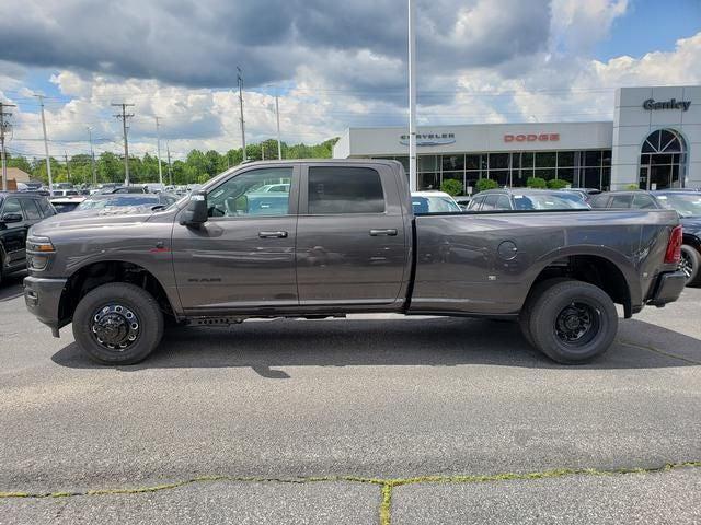 2026 RAM Ram 3500 RAM 3500 LARAMIE CREW CAB 4X4 8 BOX