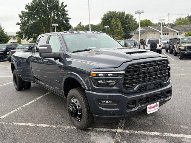2026 RAM Ram 3500 RAM 3500 LIMITED CREW CAB 4X4 8 BOX