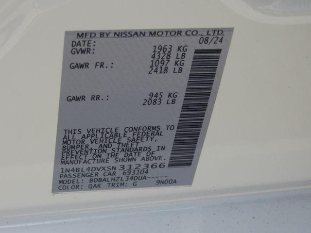 2025 Nissan Altima SV FWD