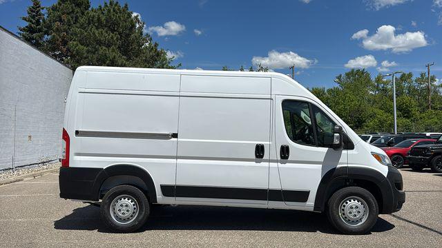 2026 Ram ProMaster Cargo Van Tradesman High Roof 136" WB w/Pass Seat