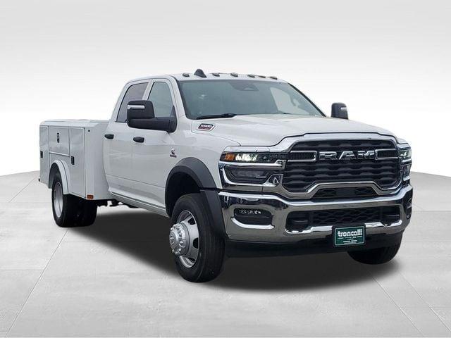 2026 RAM 5500 Chassis RAM 5500 TRADESMAN CHASSIS CREW CAB 4X4 60 CA