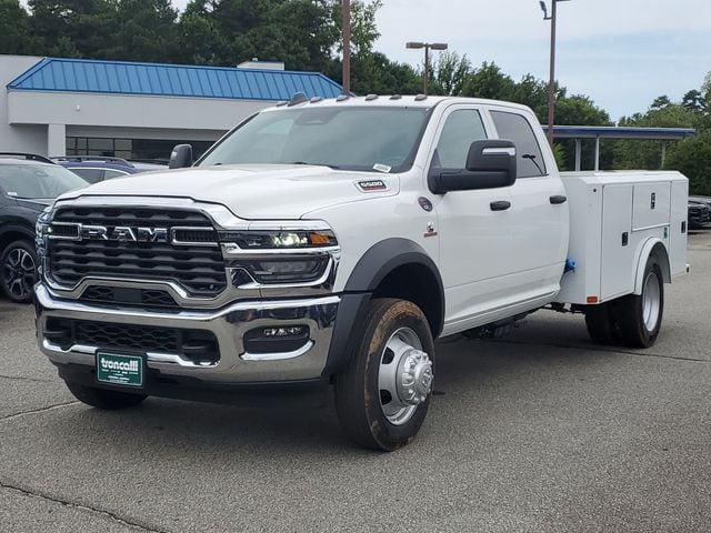 2026 RAM 5500 Chassis RAM 5500 TRADESMAN CHASSIS CREW CAB 4X4 60 CA