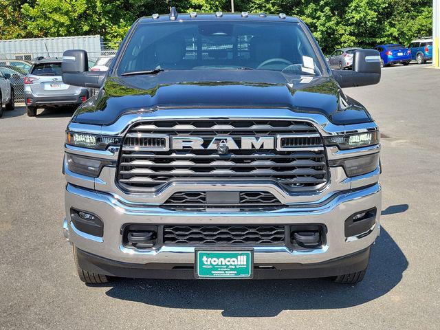 2026 RAM 3500 Chassis RAM 3500 TRADESMAN CREW CAB CHASSIS 4X4 60 CA