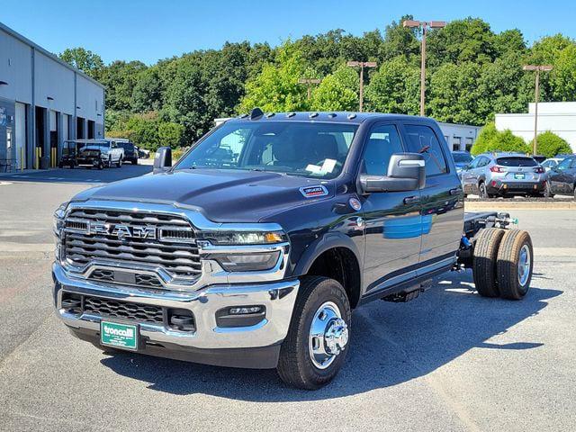 2026 RAM 3500 Chassis RAM 3500 TRADESMAN CREW CAB CHASSIS 4X4 60 CA