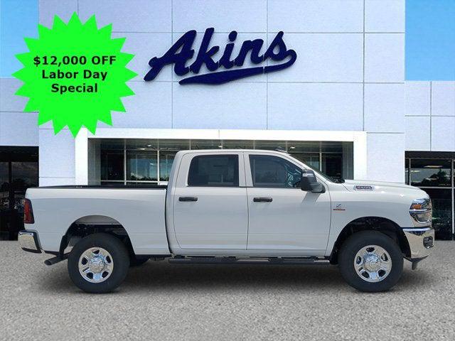 2026 RAM 2500 RAM 2500 TRADESMAN CREW CAB 4X4 64 BOX