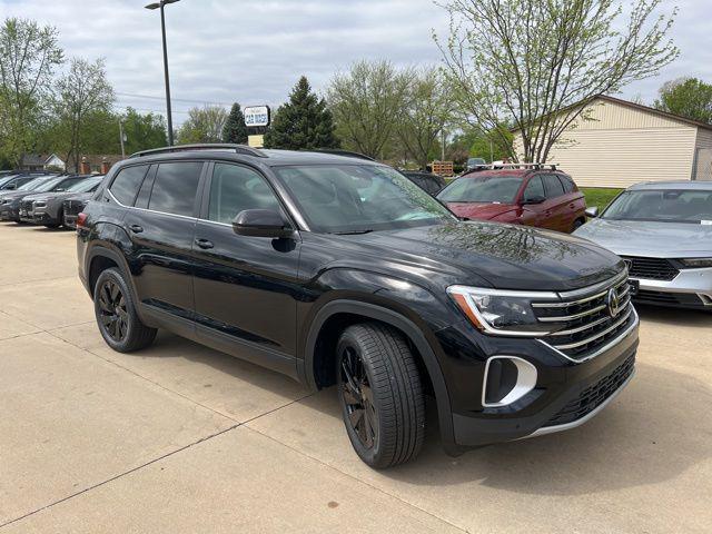 2026 Volkswagen Atlas SE with Technology for sale in Normal, IL