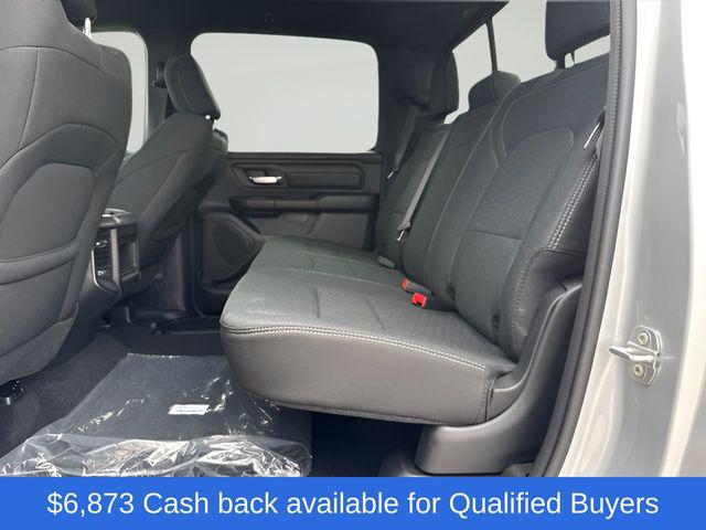2026 Ram 1500 Express Crew Cab 4x4 57 Box