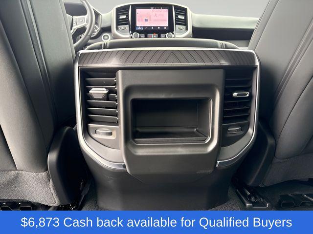 2026 Ram 1500 Express Crew Cab 4x4 57 Box