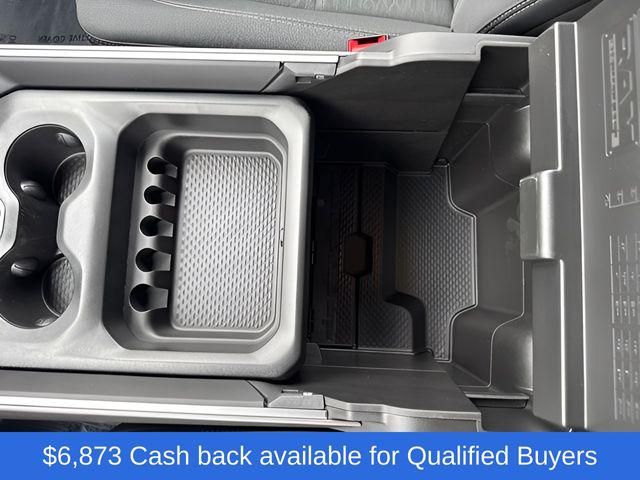 2026 Ram 1500 Express Crew Cab 4x4 57 Box