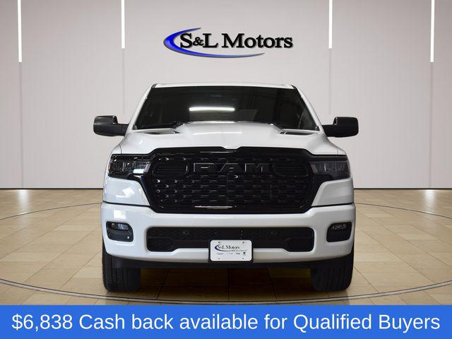 2026 RAM 1500 RAM 1500 EXPRESS CREW CAB 4X4 57 BOX
