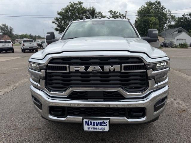 2026 RAM 3500 Chassis RAM 3500 TRADESMAN CREW CAB CHASSIS 4X4 60 CA