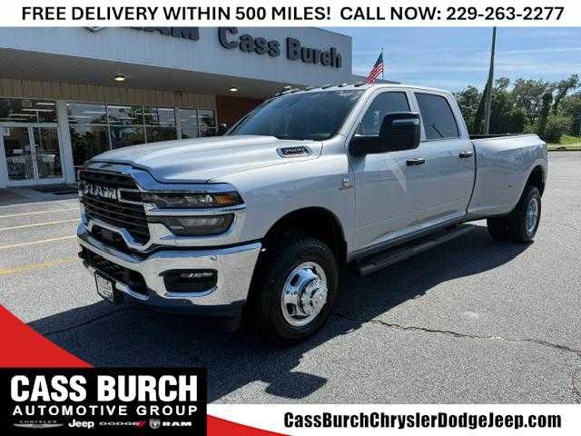 2026 Ram 3500 Tradesman Crew Cab 4x4 8' Box