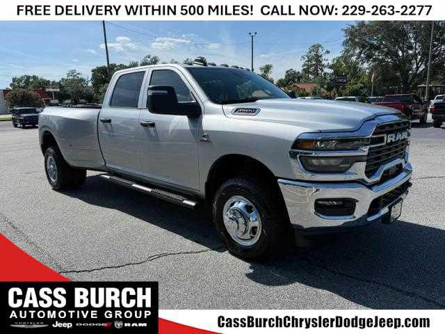 2026 Ram 3500 Tradesman Crew Cab 4x4 8' Box