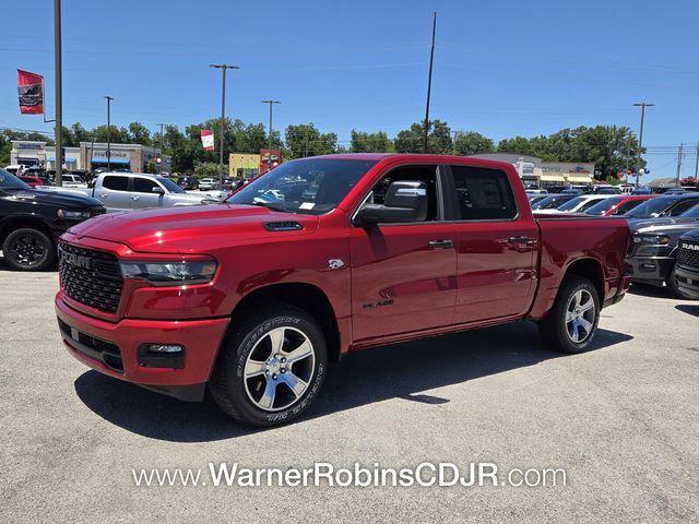 2026 RAM 1500 RAM 1500 EXPRESS CREW CAB 4X4 57 BOX