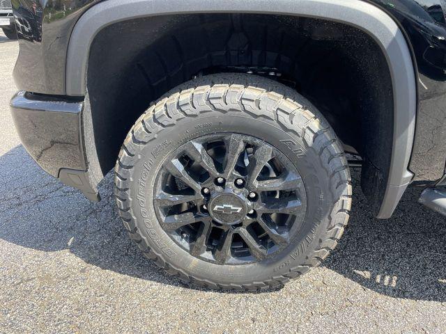 2026 Chevrolet Silverado 3500HD Crew Cab, Standard Bed, LT, 4WD