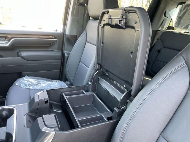 2026 Chevrolet Silverado 3500HD Crew Cab, Standard Bed, LT, 4WD