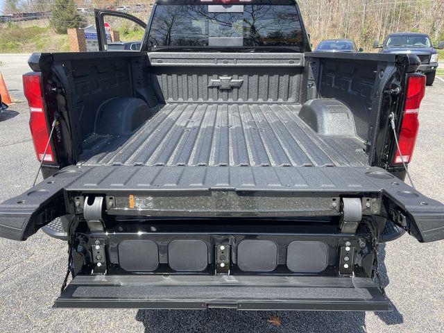 2026 Chevrolet Silverado 3500HD Crew Cab, Standard Bed, LT, 4WD