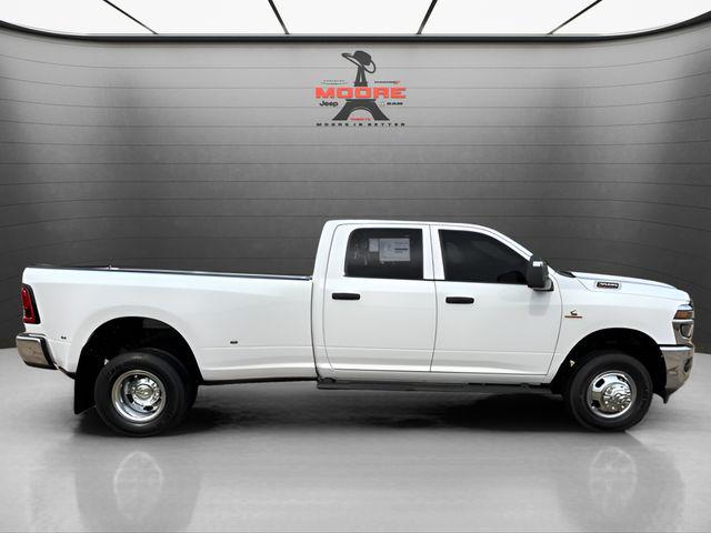 2026 Ram 3500 Tradesman Crew Cab 4x4 8' Box