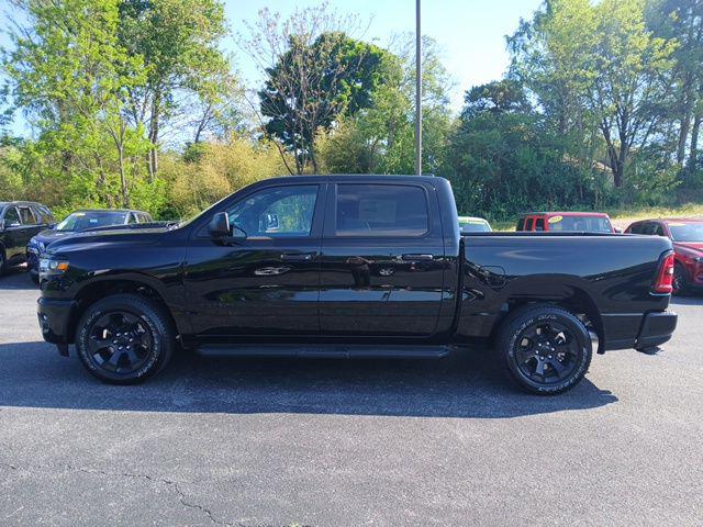 2026 RAM Ram 1500 RAM 1500 EXPRESS CREW CAB 4X4 57 BOX