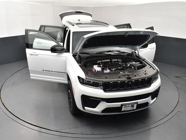 2026 Jeep Grand Cherokee L Limited 4x4