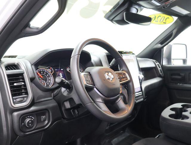 2026 RAM Ram 3500 RAM 3500 TRADESMAN CREW CAB 4X4 8 BOX