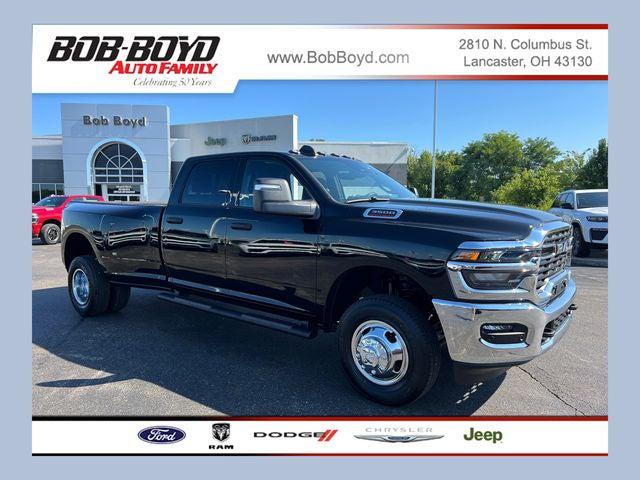 2026 RAM Ram 3500 RAM 3500 TRADESMAN CREW CAB 4X4 8 BOX