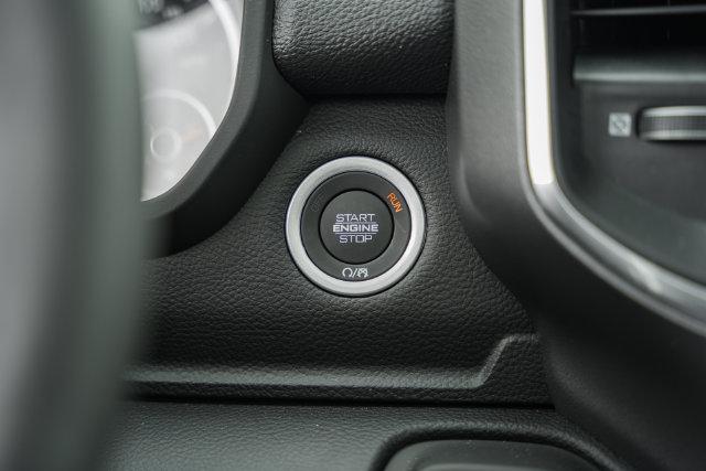 2026 Ram 1500 Laramie Crew Cab 4x4 57 Box