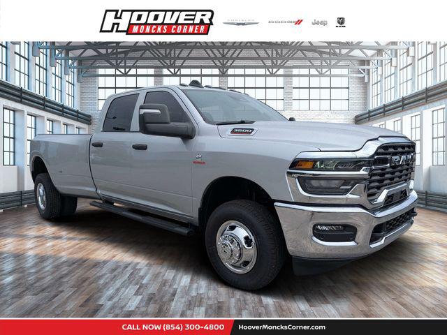 2026 RAM Ram 3500 RAM 3500 TRADESMAN CREW CAB 4X4 8 BOX