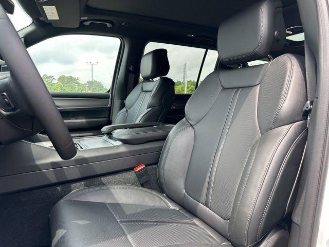 2026 Jeep Grand Wagoneer Upland 4x4