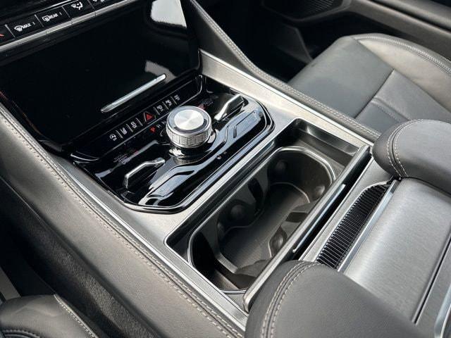 2026 Jeep Grand Wagoneer Upland 4x4