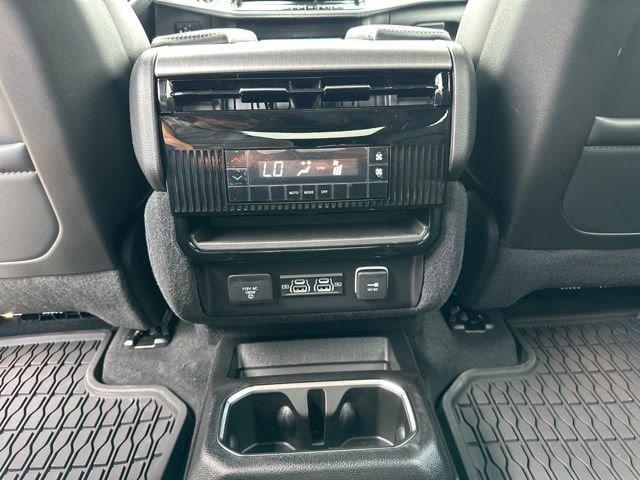 2026 Jeep Grand Wagoneer Upland 4x4