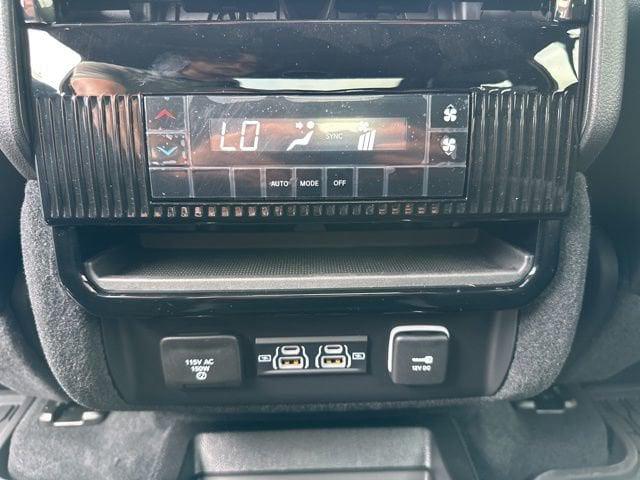 2026 Jeep Grand Wagoneer Upland 4x4