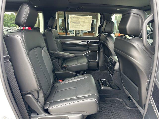2026 Jeep Grand Wagoneer Upland 4x4