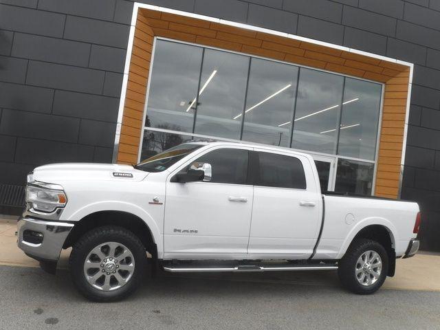2022 RAM 2500 Laramie Crew Cab 4x4 64 Box