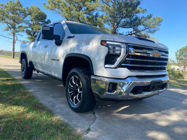 2024 Chevrolet Silverado 2500HD 4WD Crew Cab Standard Bed LTZ