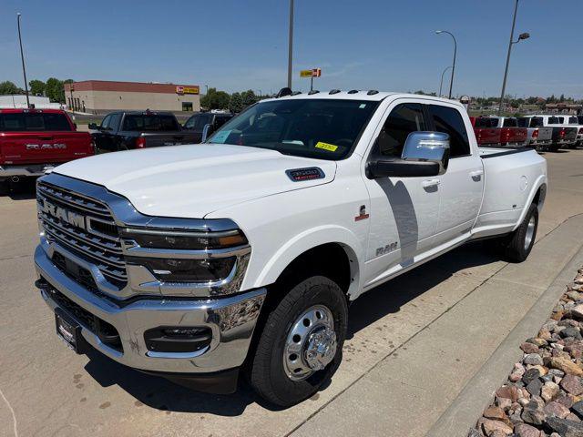 2026 RAM Ram 3500 RAM 3500 LIMITED LONGHORN CREW CAB 4X4 8 BOX 2026 RAM Ram 3500 RAM 3500 LIMITED LONGHORN CREW CAB 4X4 8 BOX