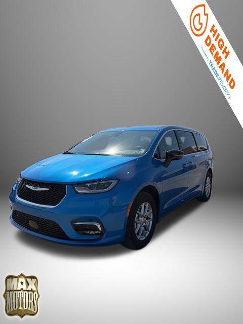 2026 Chrysler Pacifica Select for sale in Butler, MO