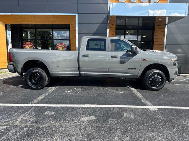 2026 RAM Ram 3500 RAM 3500 LARAMIE CREW CAB 4X4 8 BOX