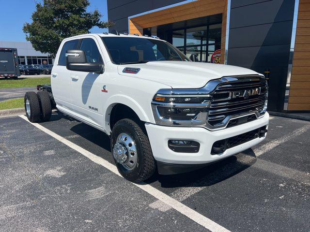 2026 RAM 3500 Chassis RAM 3500 BIG HORN CREW CAB CHASSIS 4X4 60 CA