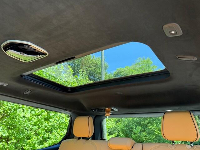 2026 Jeep Grand Wagoneer Summit Reserve 4x4