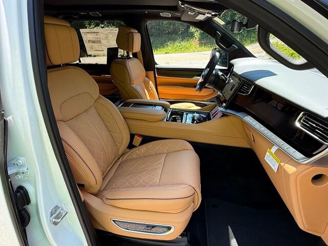2026 Jeep Grand Wagoneer Summit Reserve 4x4
