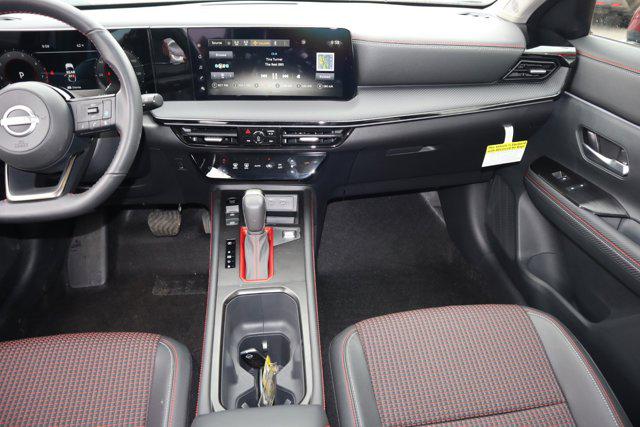 2025 Nissan Kicks SR Intelligent AWD