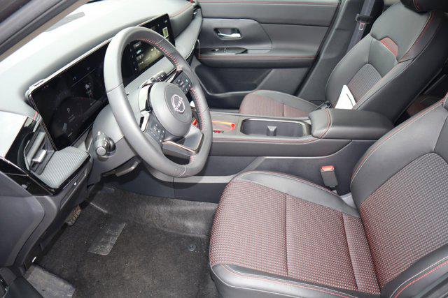 2025 Nissan Kicks SR Intelligent AWD