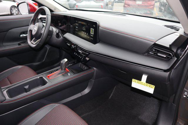 2025 Nissan Kicks SR Intelligent AWD
